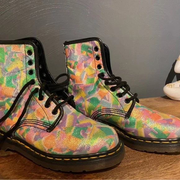 RARE — Vintage 1990s Dr Martin boots - Picture 3 of 5